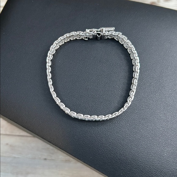 Monet Silver Chain Bracelet - Picture 2 of 8